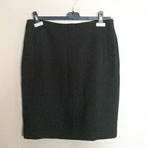 Banana republic stretch skirt size 8 petit